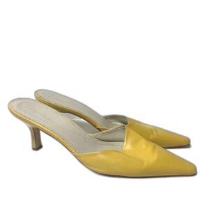 BCBG Kitten Heels Size 8.5 Butter Yellow Pastel Pointed Toe Mules 90s Y2K Shoes